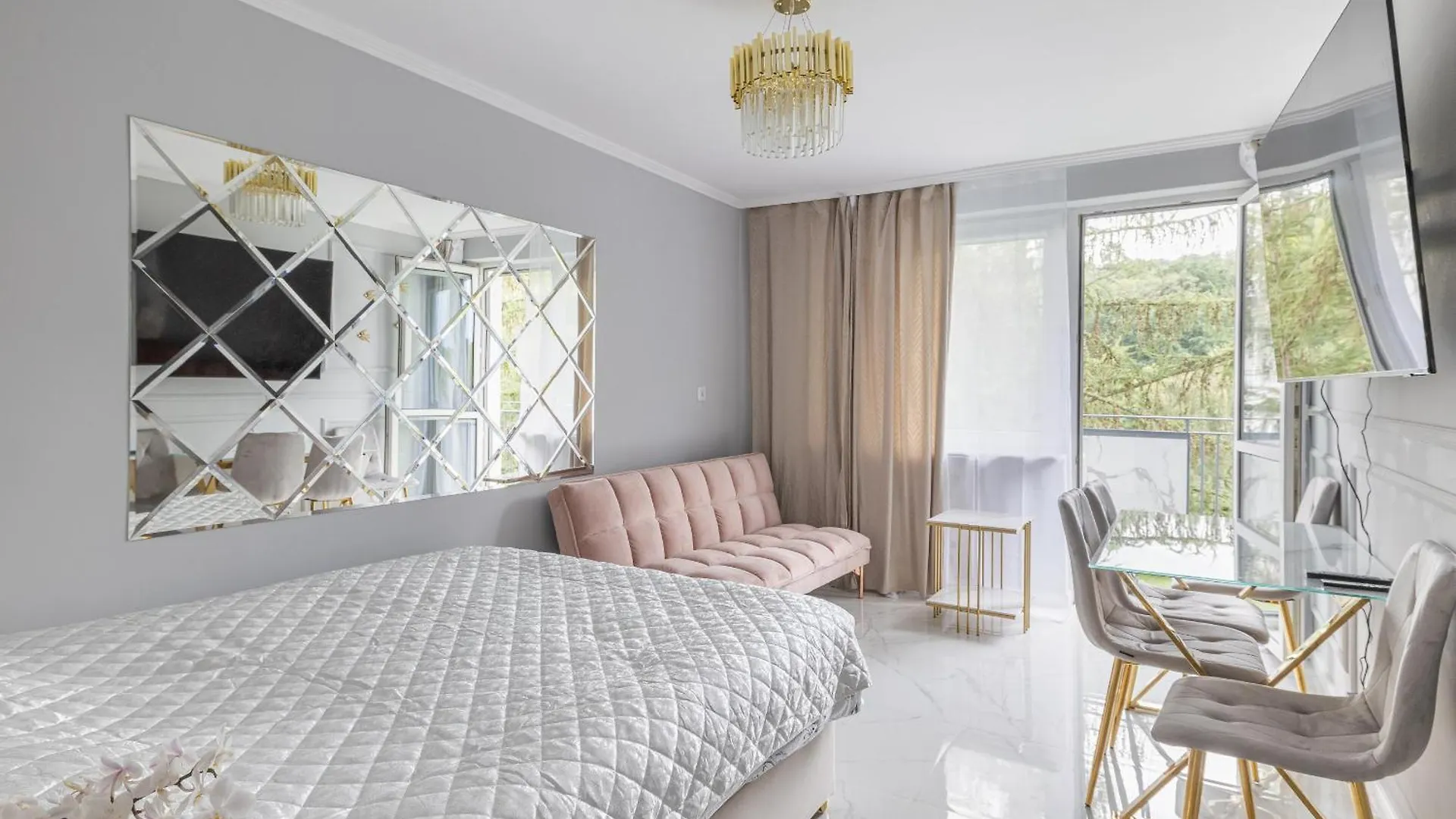 Gold Glamour Apartment Sopot Z Dwoma Sypialniami, Duzy Balkon