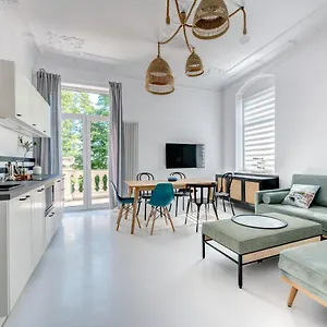 3 City - Cape Apartament